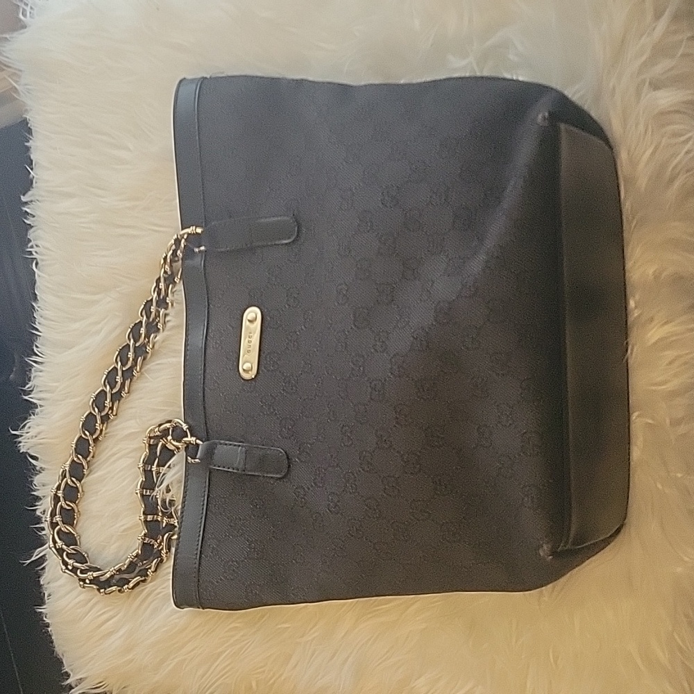 Gucci black tote with chain handle